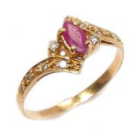 Anel em ouro 18k com diamantes e rubi