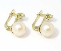 Brinco em ouro 18k feminino com pérolas e brilhantes Brinco em ouro 18k feminino com pérolas e brilhantes