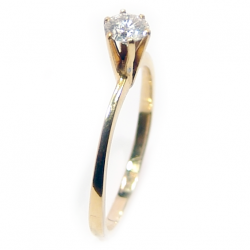 Solitário em ouro amarelo 18k Solitário em ouro amarelo 18k