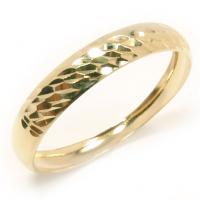 Anel e m ouro amarelo 18k