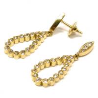 Brinco em ouro amarelo 18k com brilhantes