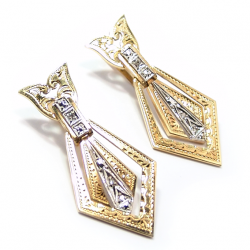 Brinco em ouro amarelo 18k feminino com diamantes Brinco em ouro amarelo 18k feminino com diamantes