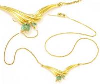 Gargantilha em ouro 18k - Feminina - com esmeraldas Gargantilha em ouro 18k - Feminina - com esmeraldas
