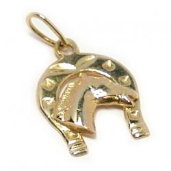Pingente de ouro amarelo 8k - Ferradura com imagem de cavalo Pingente de ouro amarelo 8k - Ferradura com imagem de cavalo