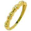 Meia alian�a de brilhantes em ouro 18k
