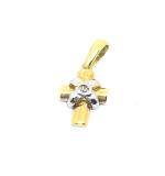 Pingente em forma de cruz em ouro amarelo 18k com brilhante -1PIB0095